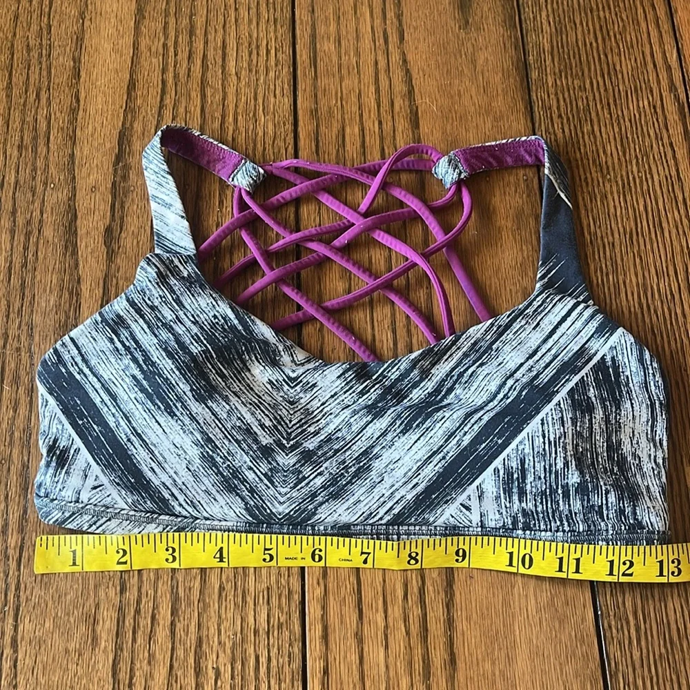 Lululemon Free To Be Wild Heat Wave White Black Regal Palm Size 6 Bra